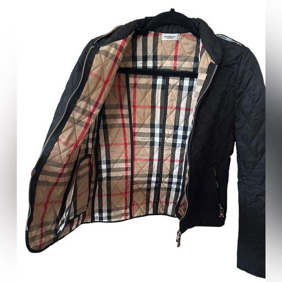 Burberry Black Quilted Jacket with Plaid Lining size S runs small - Picture 4 of 11